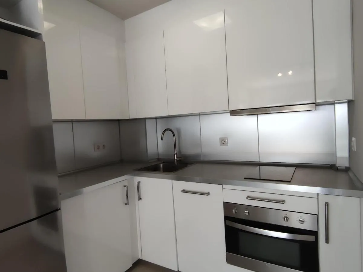 Apartamento Acogedor Cerca Del Centro Y Playa En Platja D'Aro, Con Balcon Y Cocina Equipada - Es-209-44