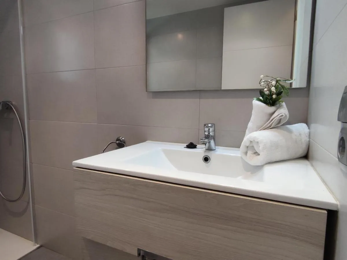 Apartamento Acogedor Cerca Del Centro Y Playa En Platja D'Aro, Con Balcon Y Cocina Equipada - Es-209-44 Appartement