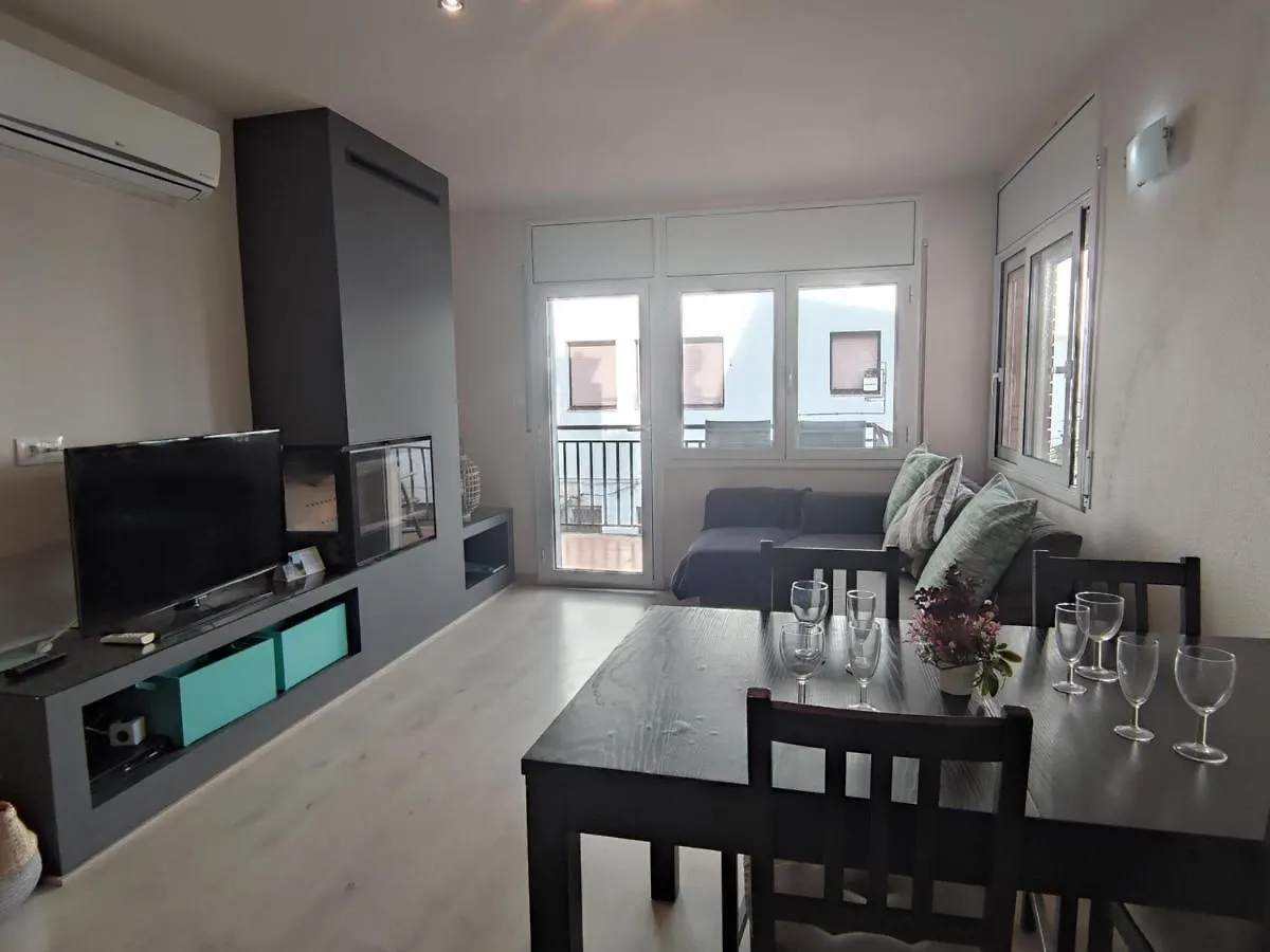 Apartamento Acogedor Cerca Del Centro Y Playa En Platja D'Aro, Con Balcon Y Cocina Equipada - Es-209-44 Apartment