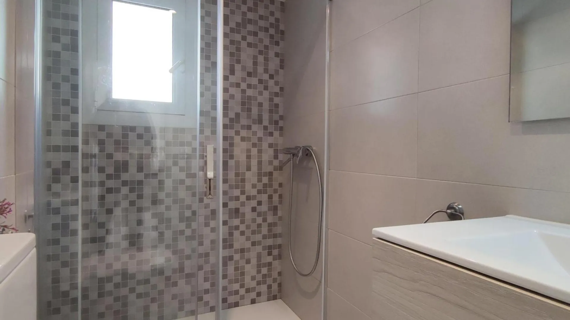 Apartamento Acogedor Cerca Del Centro Y Playa En Platja D'Aro, Con Balcon Y Cocina Equipada - Es-209-44